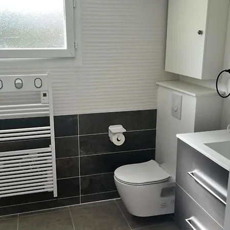 公寓 Rez De Jardin Pleine Nature Avec Jacuzzi Privatif *