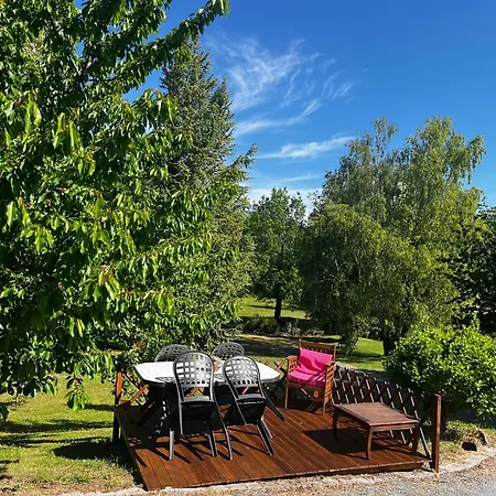 Rez De Jardin Pleine Nature Avec Jacuzzi Privatif 公寓 *